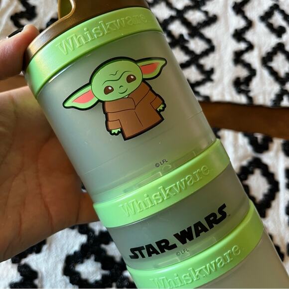 Whiskware Star Wars Combo Snack Pack stacking containers 1/3 cup 1 cup - Picture 3 of 6